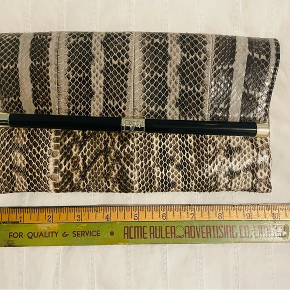 Diane von Furstenberg Python envelope clutch - Picture 2 of 9